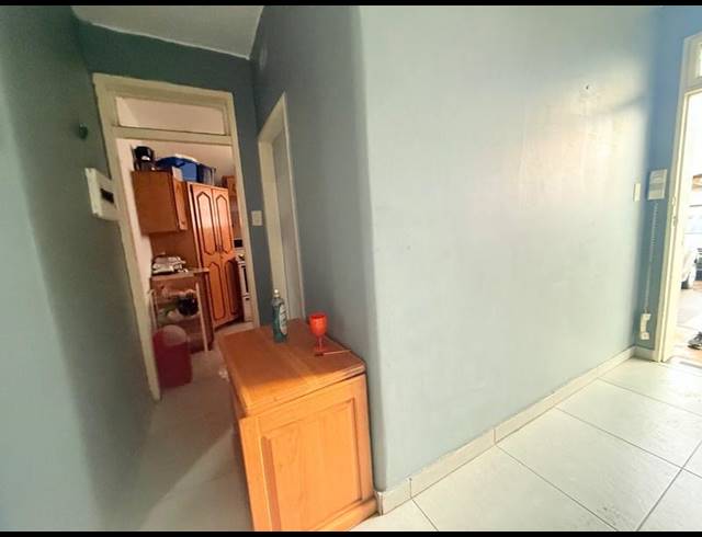 2 BEDROOM APARTMENT FOR SALE IN VANDERBIJLPARK CW 6